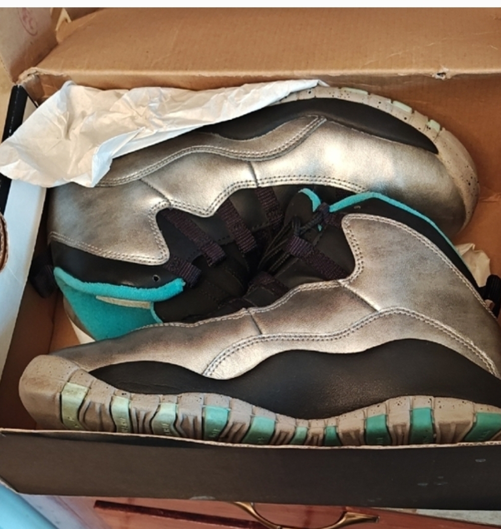 Nike Air Jordan 10 Retro 'Lady Liberty' sneakers, 5.5y